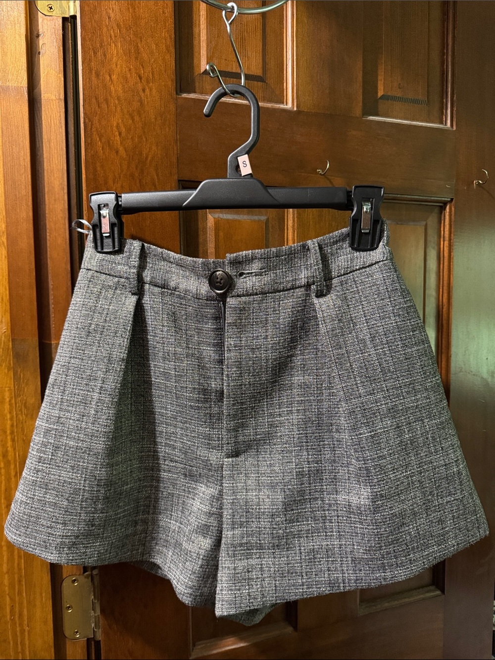 J.ING Gray Textured Tailored Shorts